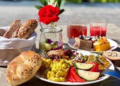Breakfast at LAVIMEA